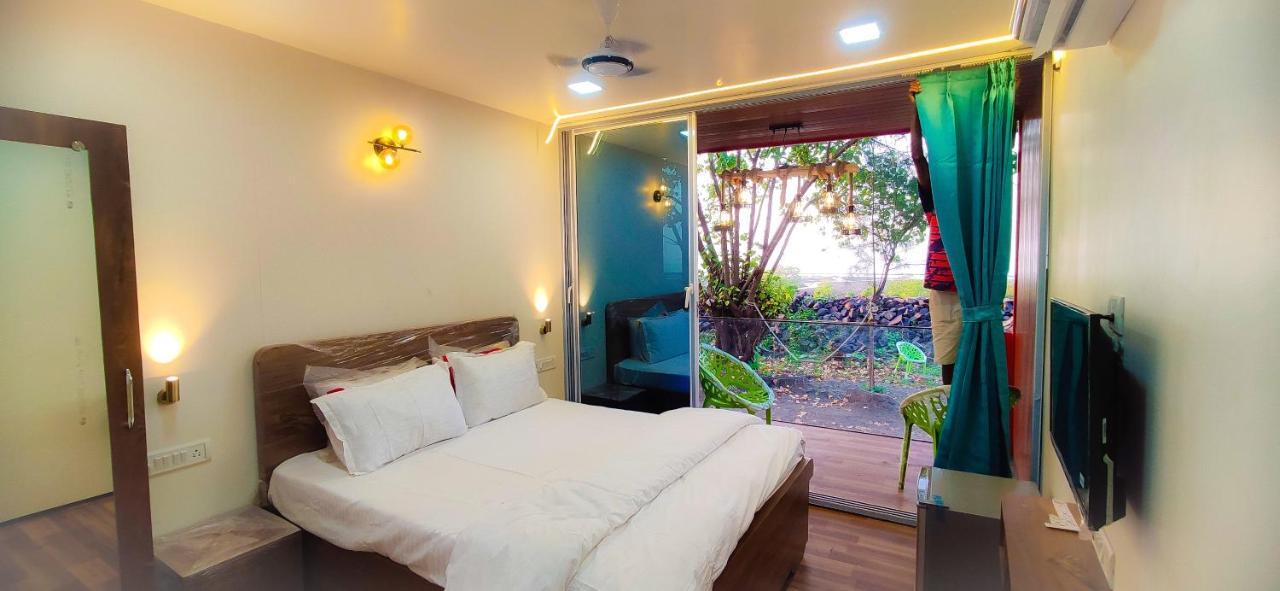 The Koasta Sea View Resort Korlai Bagian luar foto