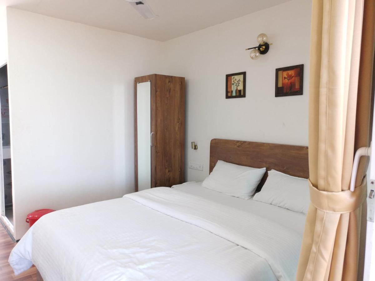 The Koasta Sea View Resort Korlai Bagian luar foto