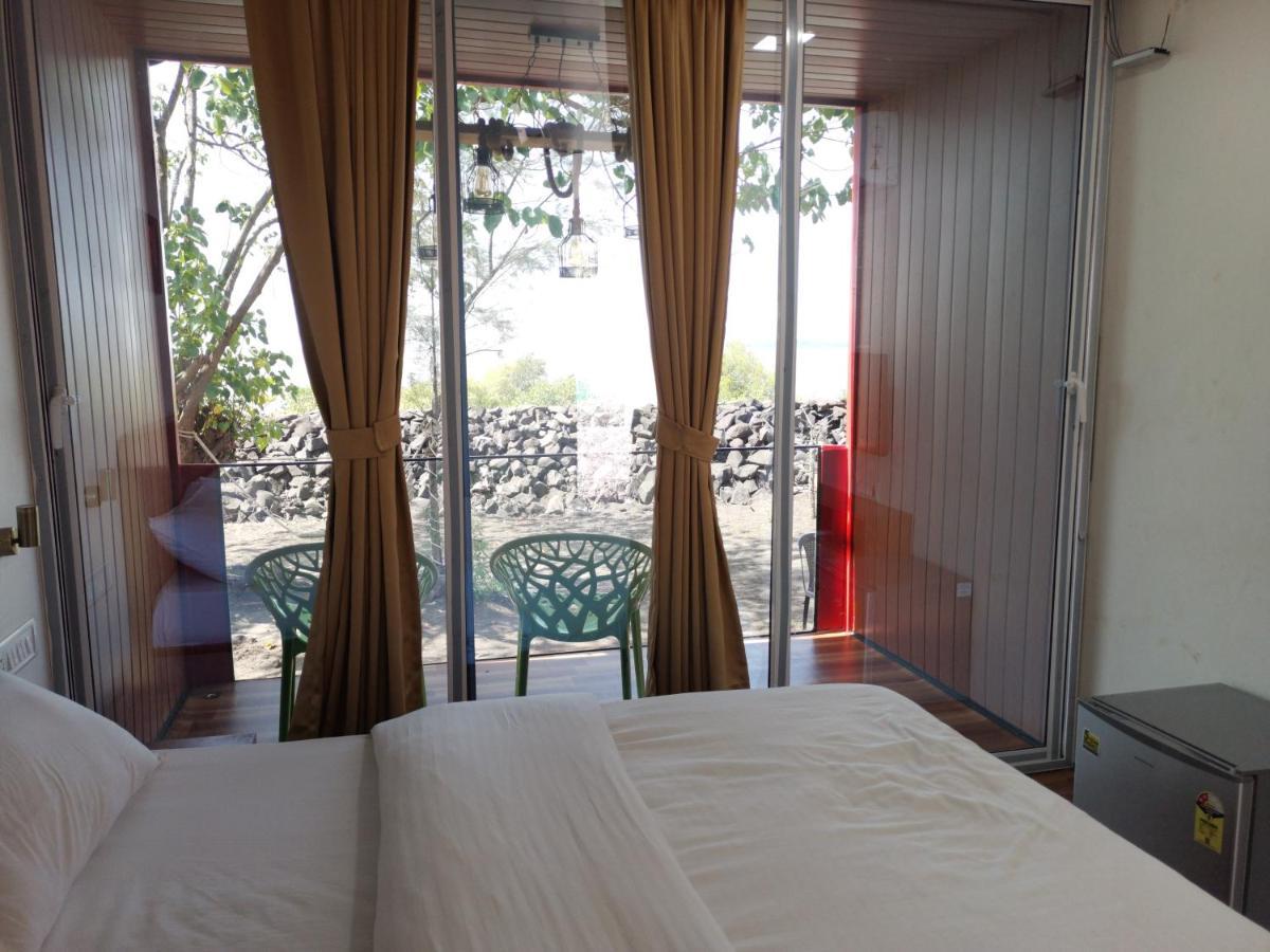 The Koasta Sea View Resort Korlai Bagian luar foto