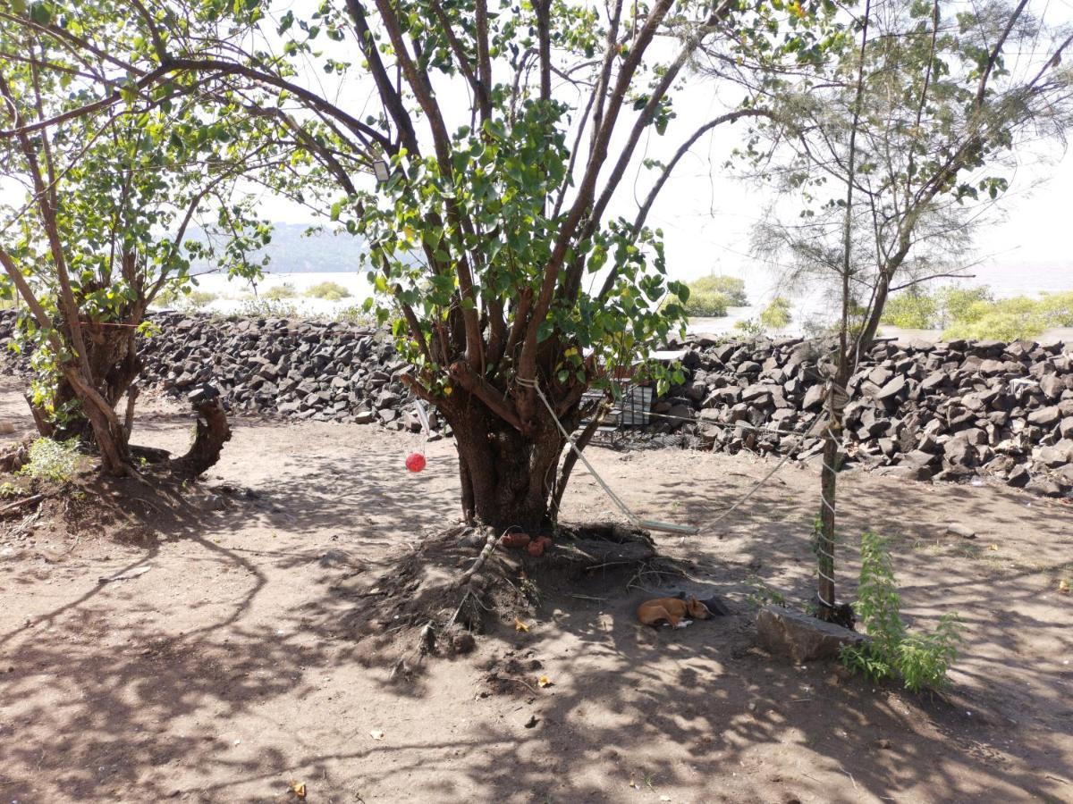 The Koasta Sea View Resort Korlai Bagian luar foto