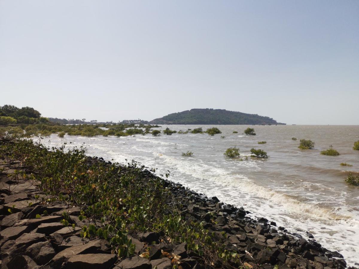 The Koasta Sea View Resort Korlai Bagian luar foto